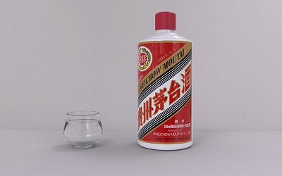 最新酒瓶子与包装设计